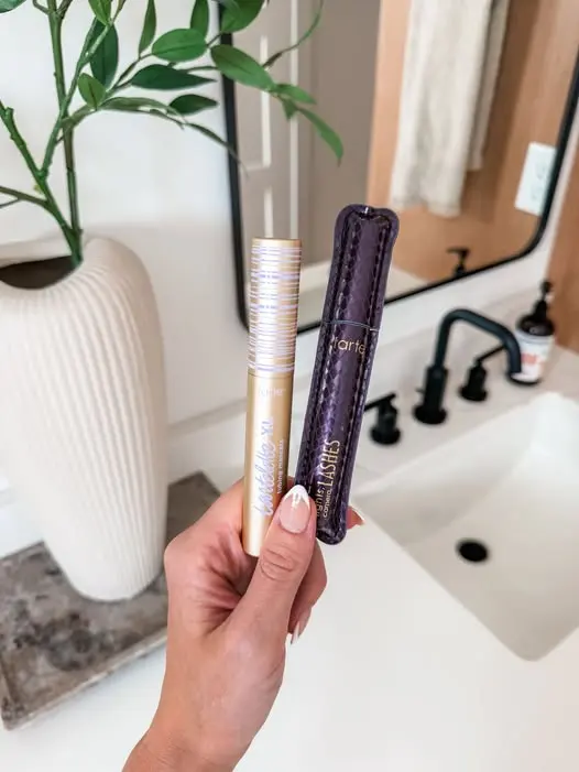 TODAY ONLY β photo from Chloe Webb's Chloe's Closet post